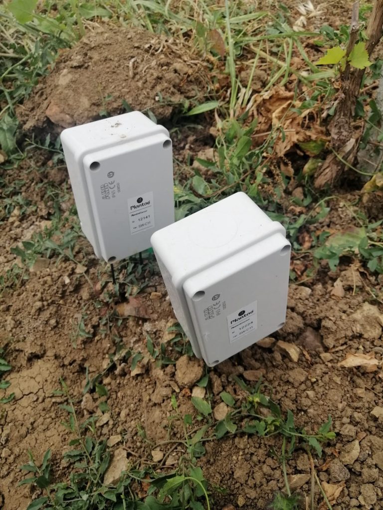 Sensores de humedad, temperatura y conductividad del suelo