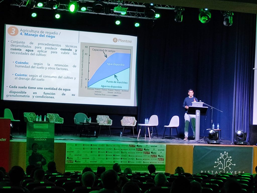 Manejo del riego en las jornadas del pistacho en Extremadura