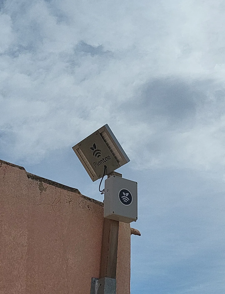 Hub en pared para control de sensores