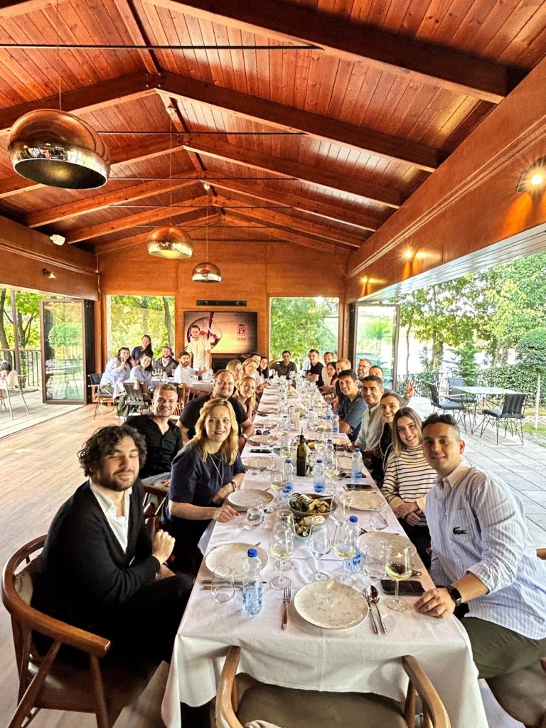 Comida de los seleccionados Ferd's List en Albania