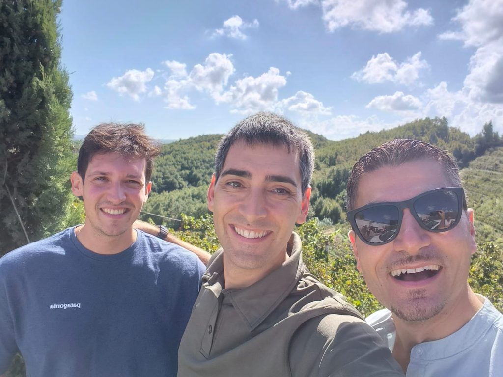 Co-founder and
CEO of Liight, CEO de Plantae y CEO de Achievement Europe